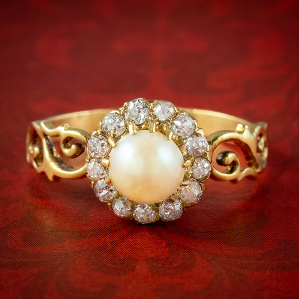 Pearl rings deals with diamonds