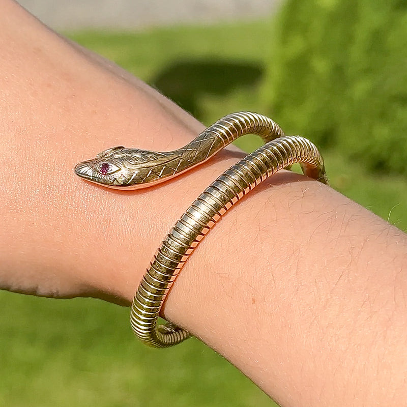 Vintage 9ct Gold Snake Bangle With Ruby Eyes Dated 1975